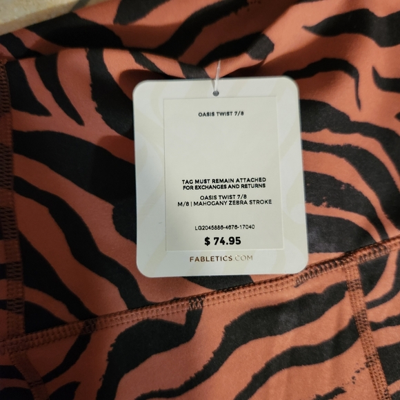 BNWT- Fabletic Leggings - Size M - Picture 3 of 3